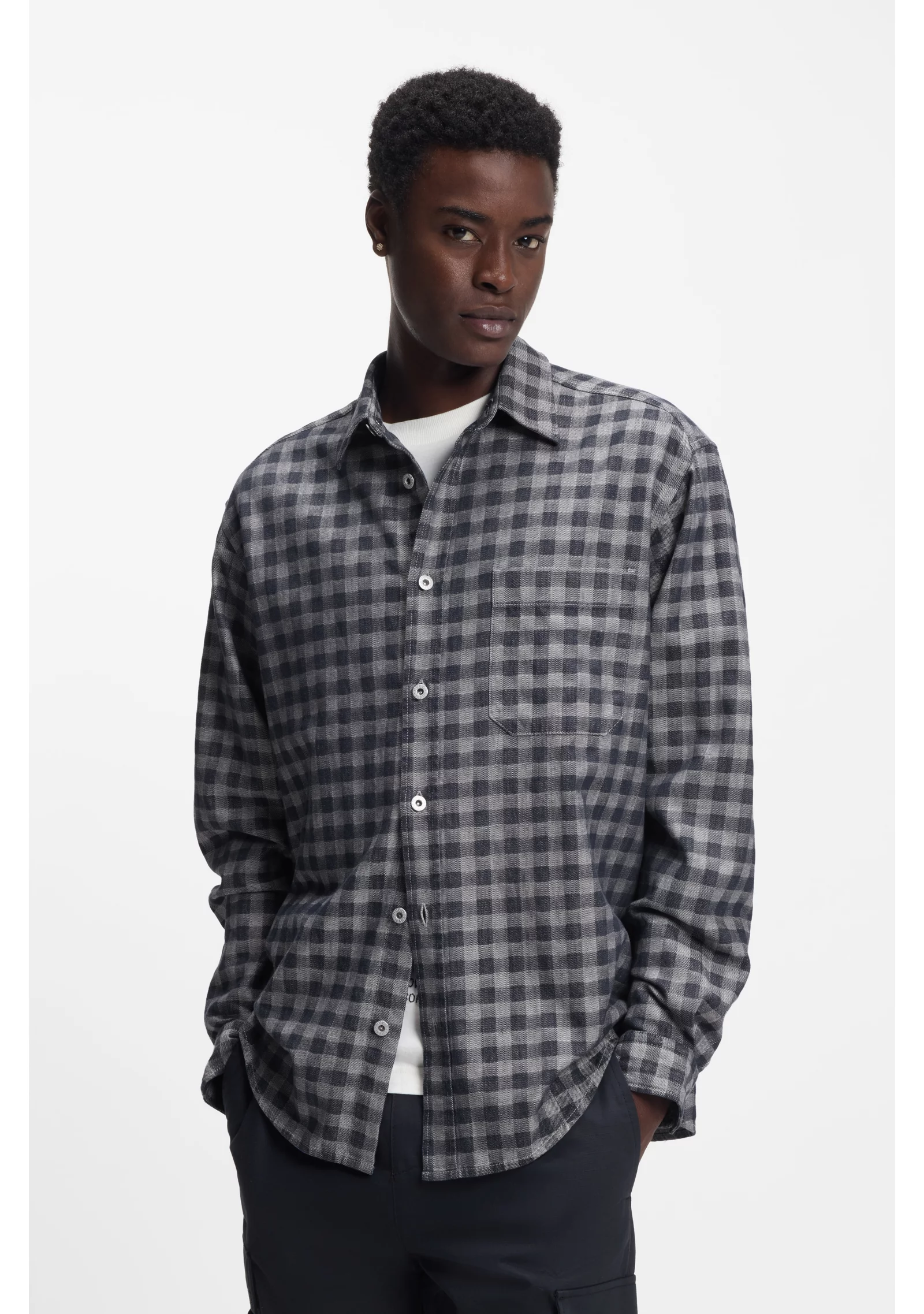 hbeu50556347_415_350 Oversized-fit shirt in checked cotton twill - Image 1