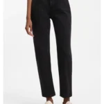 Mom jeans in black stretch denim