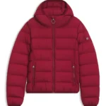 Water-repellent jacket with certified down filling