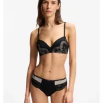 Low-rise briefs in lace and mesh