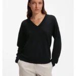 V-neck sweater in a wool blend with cashmere