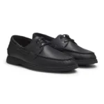 Boat shoes in tumbled leather